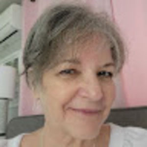 Meet your Posher, Evelyn